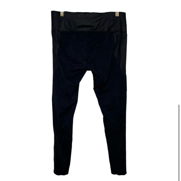 ADAY Throw & Roll Full Length Leggings Black - Picture 3 of 5